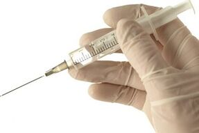 Hyaluronzuurinjectie om het lid te vergroten